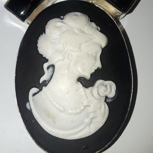 Brand new Cameo necklace brand new